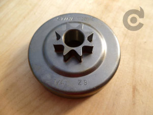 11206402010 Stihl Spur Sprocket 1/4 x8 tooth [Stihl 009, 010, 011, 012]