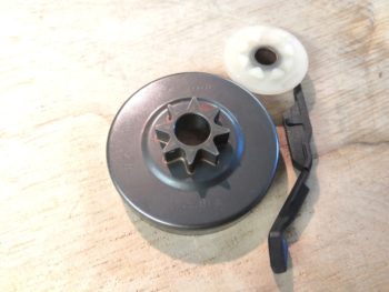 11456402051 Stihl Spur Sprocket 1/4 x8 tooth [Stihl MS201, MS201T Includes Worm]