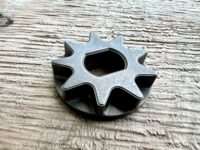 221527-9 Carving Spur Sprocket 1/4 x9 tooth [Makita XCU01, LXCU01, DUC121, DUC122, BUC121, BUC122]